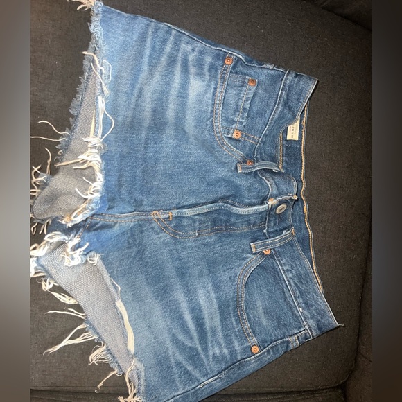 levi’s denim shorts - Picture 2 of 2